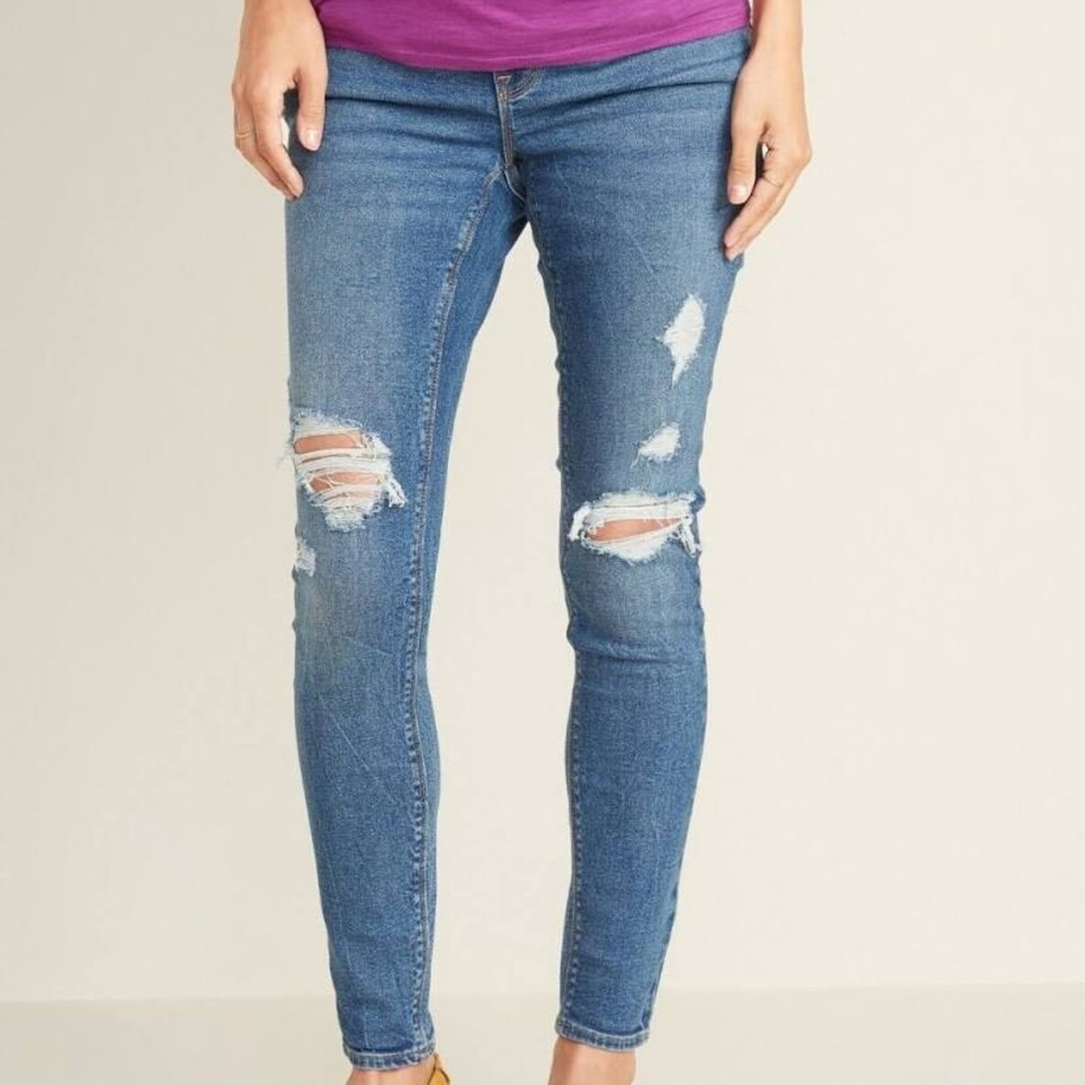 Old Navy Maternity Rockstar Super Skinny low panel distressed jeans, size 2 Long
